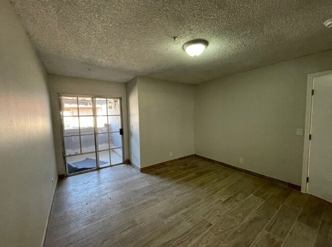 2012 E 73rd St in Los Angeles, CA - Building Photo - Building Photo