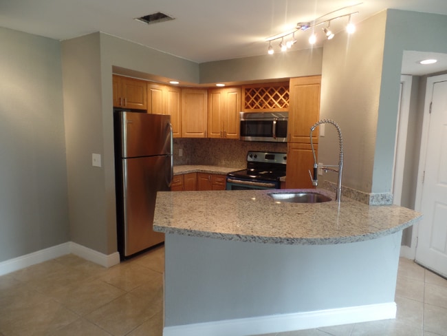 property at 3350 Pinewalk Dr N