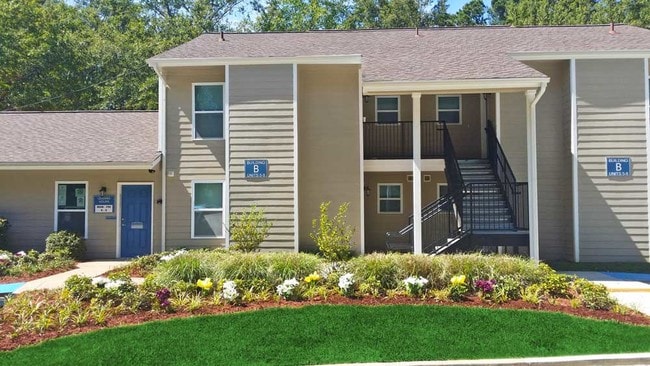 Edgewood Square Apartments in Ruston, LA - Foto de edificio - Building Photo