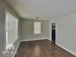 1720 Finchley Dr in Charlotte, NC - Building Photo - Building Photo