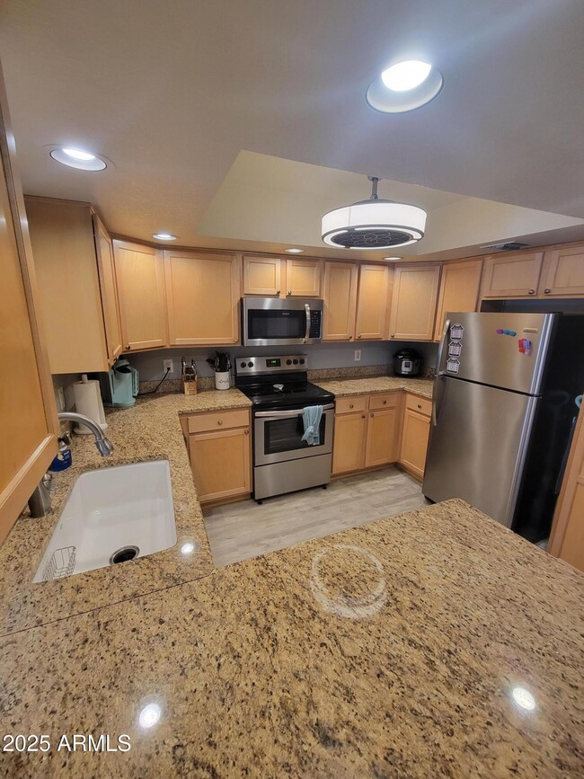 property at 12222 N Paradise Vlg Pkwy S