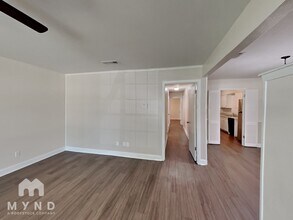 11364 Quail Run St in Dallas, TX - Foto de edificio - Building Photo