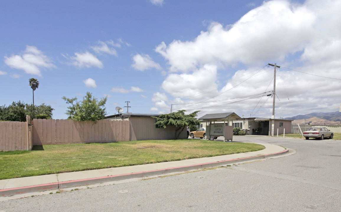 Bardin Apartments in Salinas, CA - Building Photo