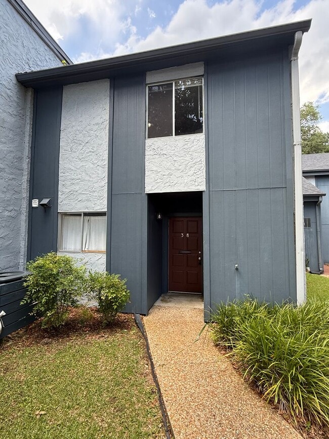 property at 2949 Shamrock St N