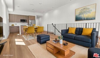 10844 Peach Grove St in Los Angeles, CA - Building Photo