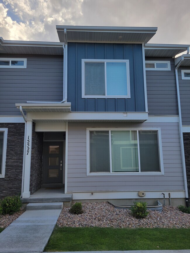 property at 15527 S Jubilation Dr