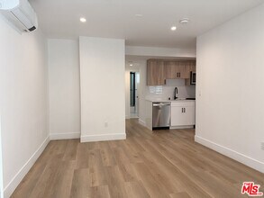 914 7th St in Santa Monica, CA - Building Photo - Building Photo