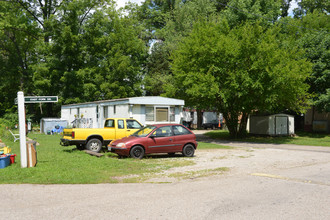 1751 E Ohio Pike in Amelia, OH - Building Photo - Building Photo