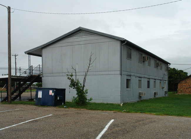 905 N Main St in Copperas Cove, TX - Foto de edificio - Building Photo