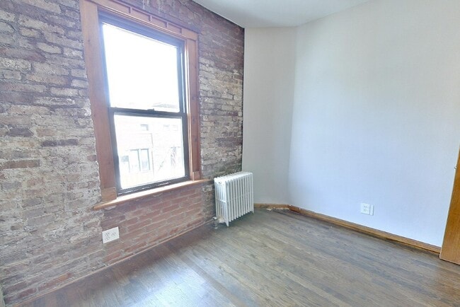 410 E 13th St in New York, NY - Building Photo - Building Photo