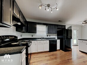 2012 King Arthur Cir in Alabaster, AL - Building Photo - Building Photo