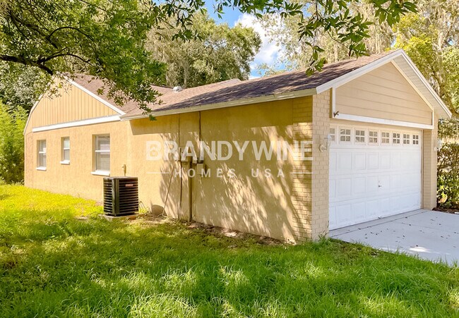 8122 Hathaway Dr in New Port Richey, FL - Building Photo - Building Photo