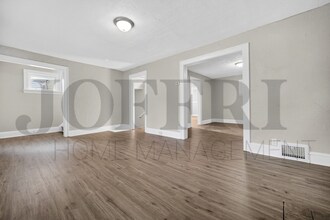 15748 Friend Ave in Maple Heights, OH - Building Photo - Building Photo