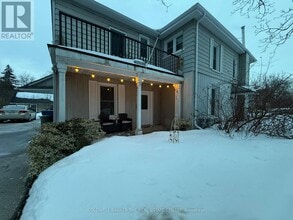 59 A Wellington St E in Aurora, ON - Building Photo - Building Photo