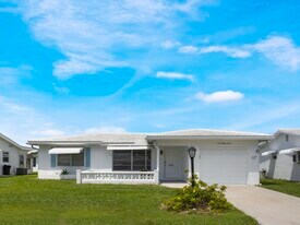 127 Leisureville Blvd in Boynton Beach, FL - Building Photo