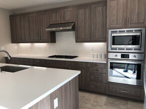 6773 Solterra Vista Pkwy in San Diego, CA - Building Photo - Building Photo