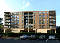 200 Division St in Cliffside Park, NJ - Foto de edificio - Building Photo