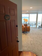 9520 Rainier Ave S, Unit 306 in Seattle, WA - Building Photo - Building Photo