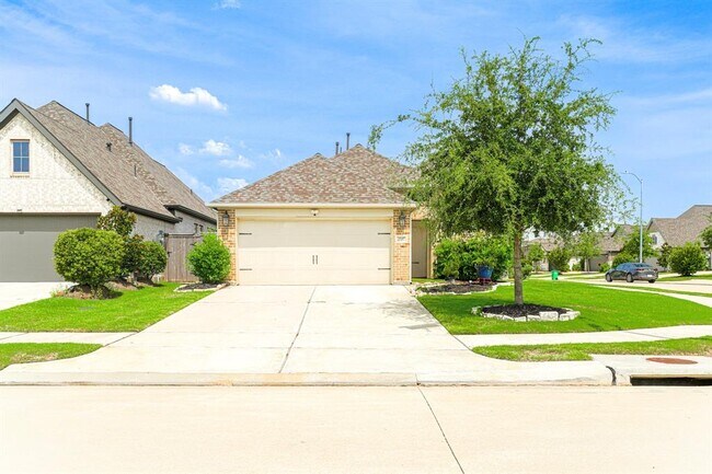 property at 2543 Summer Peach St