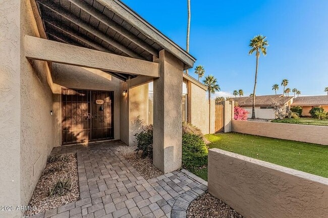 2001 N 87th Way in Scottsdale, AZ - Building Photo - Building Photo