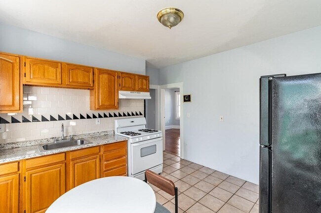 15 Groom St in Boston, MA - Building Photo - Building Photo