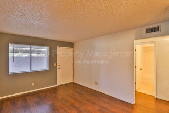 2729 N Salem in Mesa, AZ - Building Photo - Building Photo