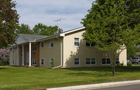 625 3rd St E in Monticello, MN - Foto de edificio - Primary Photo