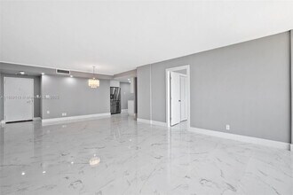 780 NE 69th St in El Portal, FL - Building Photo - Building Photo