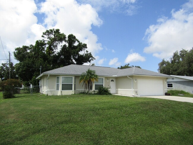2624 Valencia Rd in Venice, FL - Building Photo - Building Photo