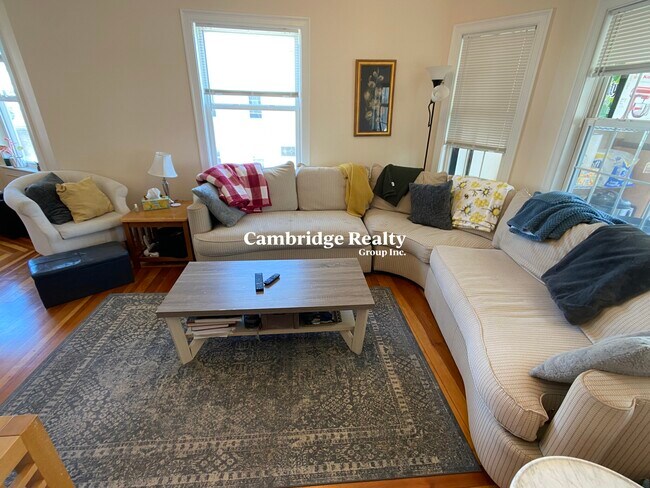 105 Yale St, Unit 1