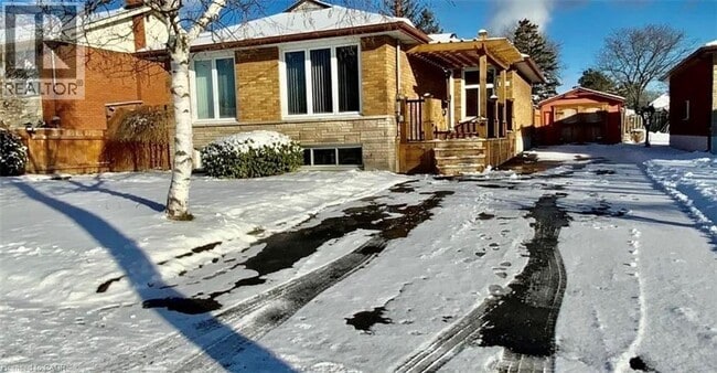 property at 7016 Hagar Ave