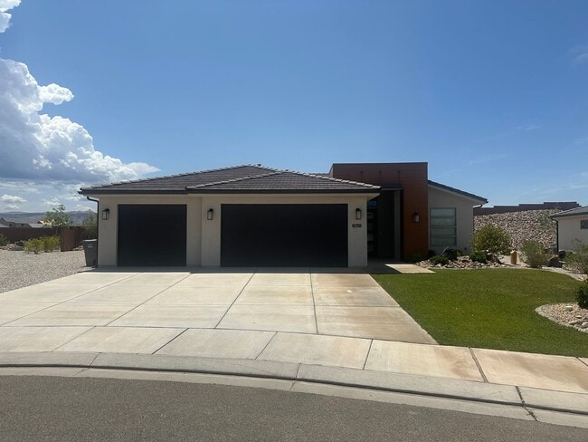 property at 6118 S Salix Wy