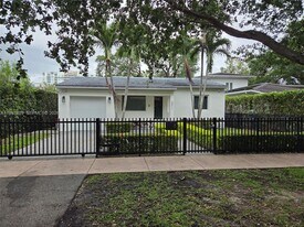 3311 Monegro St in Coral Gables, FL - Building Photo