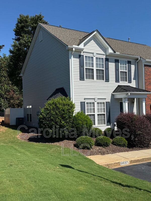 230 Spring Crossing Cir in Greer, SC - Building Photo - Building Photo