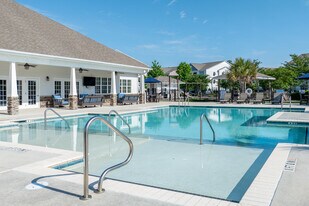 Harrington Square in Leland, NC - Building Photo