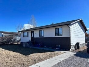 512 Highland Ave in Dillon, MT - Building Photo - Building Photo