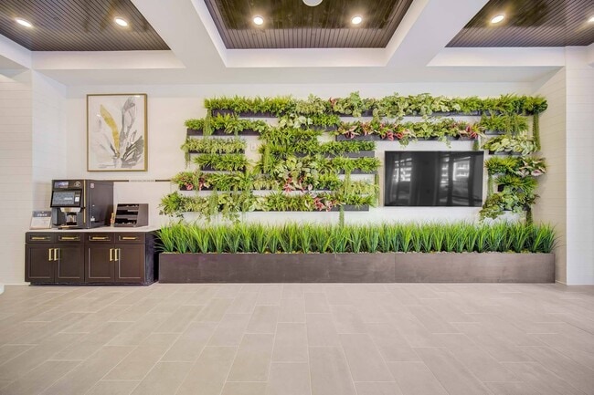 Vintage Lake Powell in Panama City Beach, FL - Building Photo - Building Photo