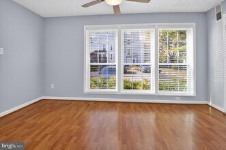 9919 Oakton Terrace Rd in Oakton, VA - Building Photo - Building Photo