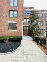 1988 Commonwealth Ave, Unit 9 in Boston, MA - Building Photo - Building Photo