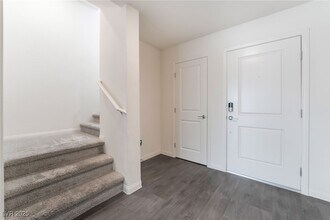 6871 Crimson Shadow St in North Las Vegas, NV - Building Photo - Building Photo