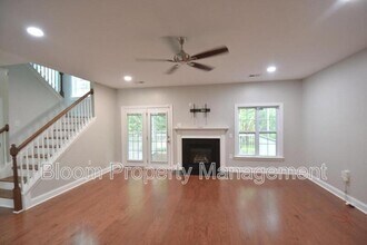 8566 Royal Palm Ln in North Charleston, SC - Building Photo - Building Photo