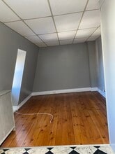 18 E Main St, Unit 3 in Macungie, PA - Foto de edificio - Building Photo