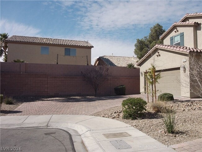 9092 Jade Vine Ave in Las Vegas, NV - Building Photo - Building Photo