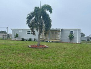 2044 SE 34th Ln in Okeechobee, FL - Building Photo - Building Photo