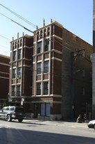 1068-1070 W Granville Ave in Chicago, IL - Building Photo