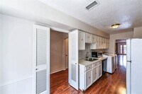 378 N Post Oak Ln photo'