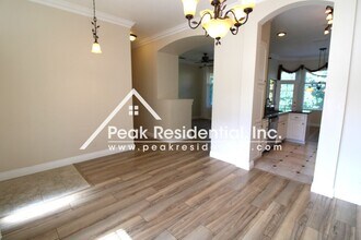 8670 Summer Sun Way in Elk Grove, CA - Building Photo - Building Photo