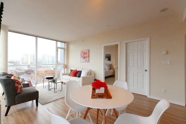 6133 Buswell St in Richmond, BC - Building Photo - Building Photo