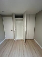 10740 Apartments in Seattle, WA - Building Photo - Building Photo