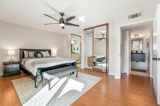 6747 Friars Rd, Unit 113 in San Diego, CA - Building Photo - Building Photo